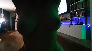 ВІРУСНАЯ !!! Я трахаю сваю настаўніцу французскай мовы пасля заняткаў - яе муж выяўляе нас