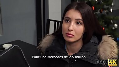 DEBT4k. Dame n'_a pas d'_argent pour une voiture cool mais la g&egrave_re avec sa chatte