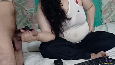 Handjob Performance in Live Web Cam Show