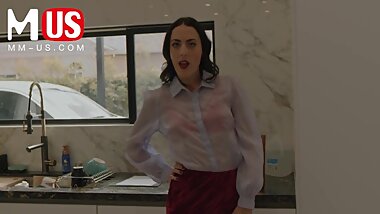 Hot Real Estate Agent is Super Horny for Client